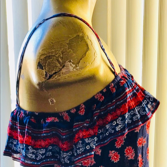 UNI-SHOULDER Ruffled Floral SHORTS SET Small - Picture 5 of 8